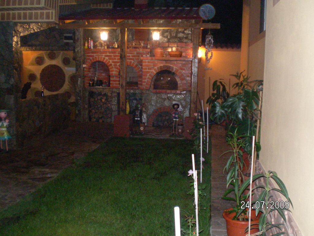 Motel Davios Targu Jiu Exterior photo
